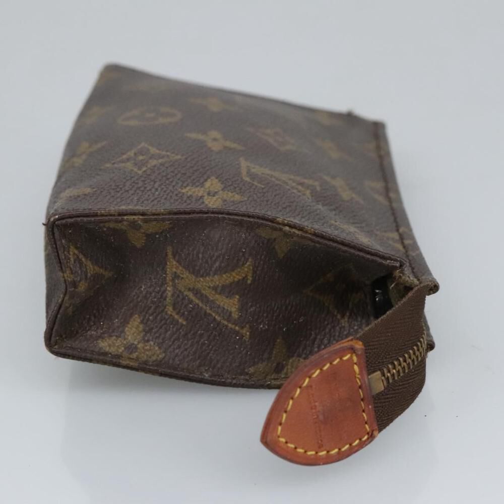Louis Vuitton Poche Toilette