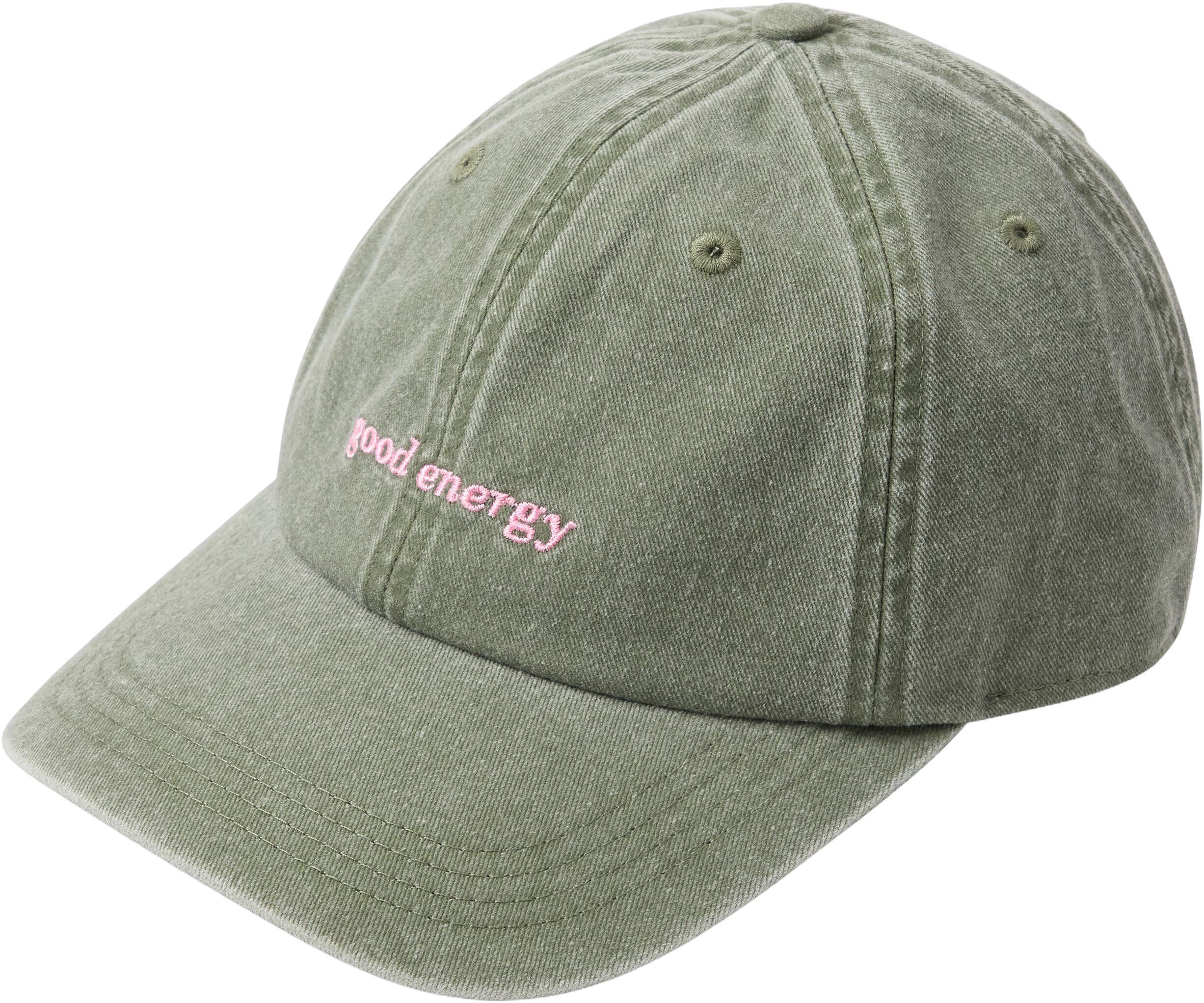 Kappe med rund skygge og brodert te