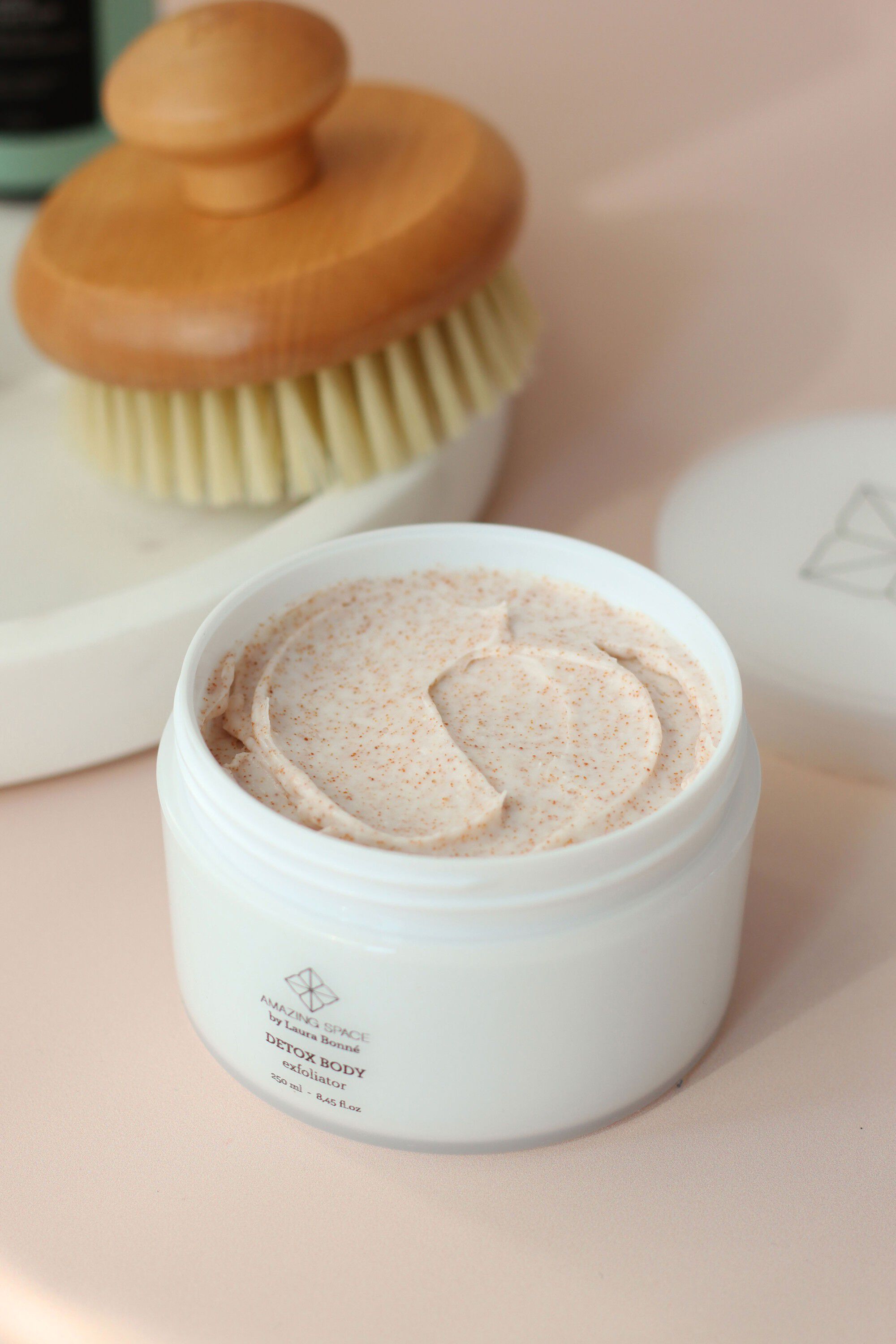Detox Body Exfoliator Mint & Rosemary 250ml