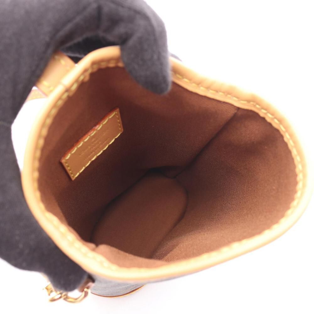 Louis Vuitton Shoulder Bags