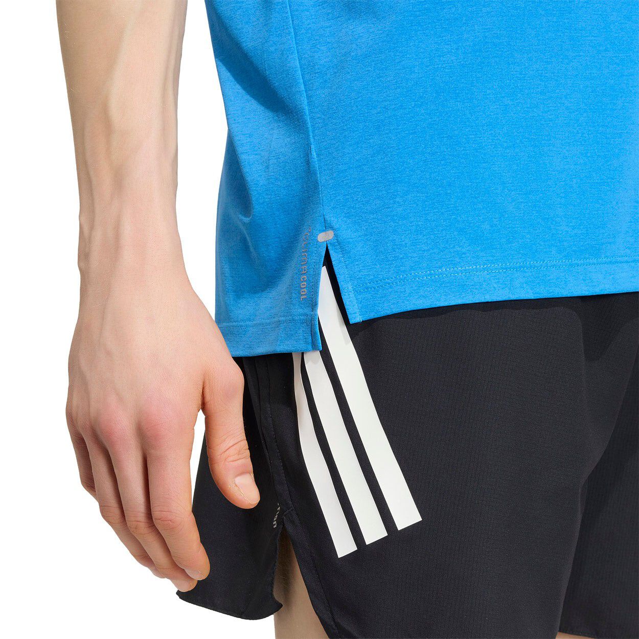 adi365 Climacool L&oslash;be T-Shirt