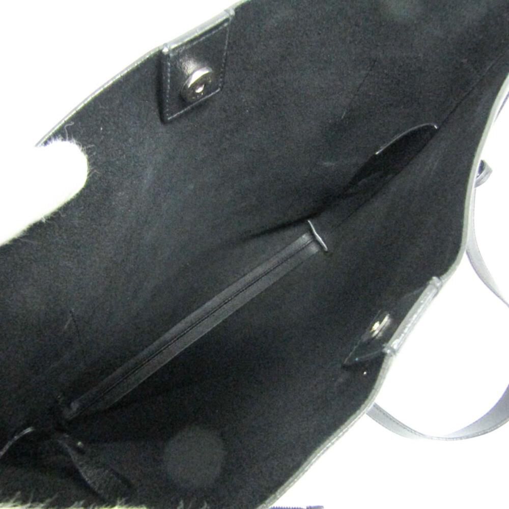 Yves Saint Laurent Shoulder Bag