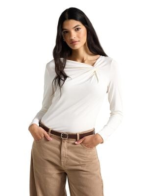 Soft, long-sleeved top with a knot