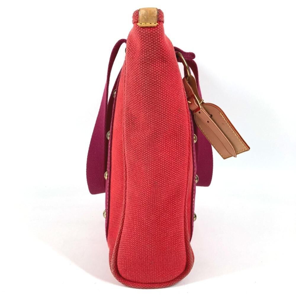 Louis Vuitton Tote