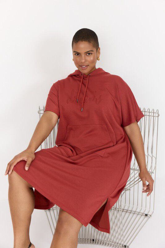 Curvy WA-SABINA 52 Kjole R&oslash;d