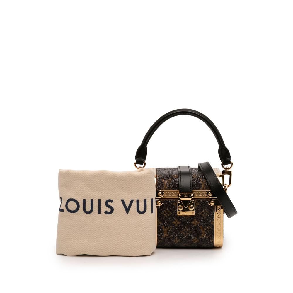 Louis Vuitton Shoulder Bags