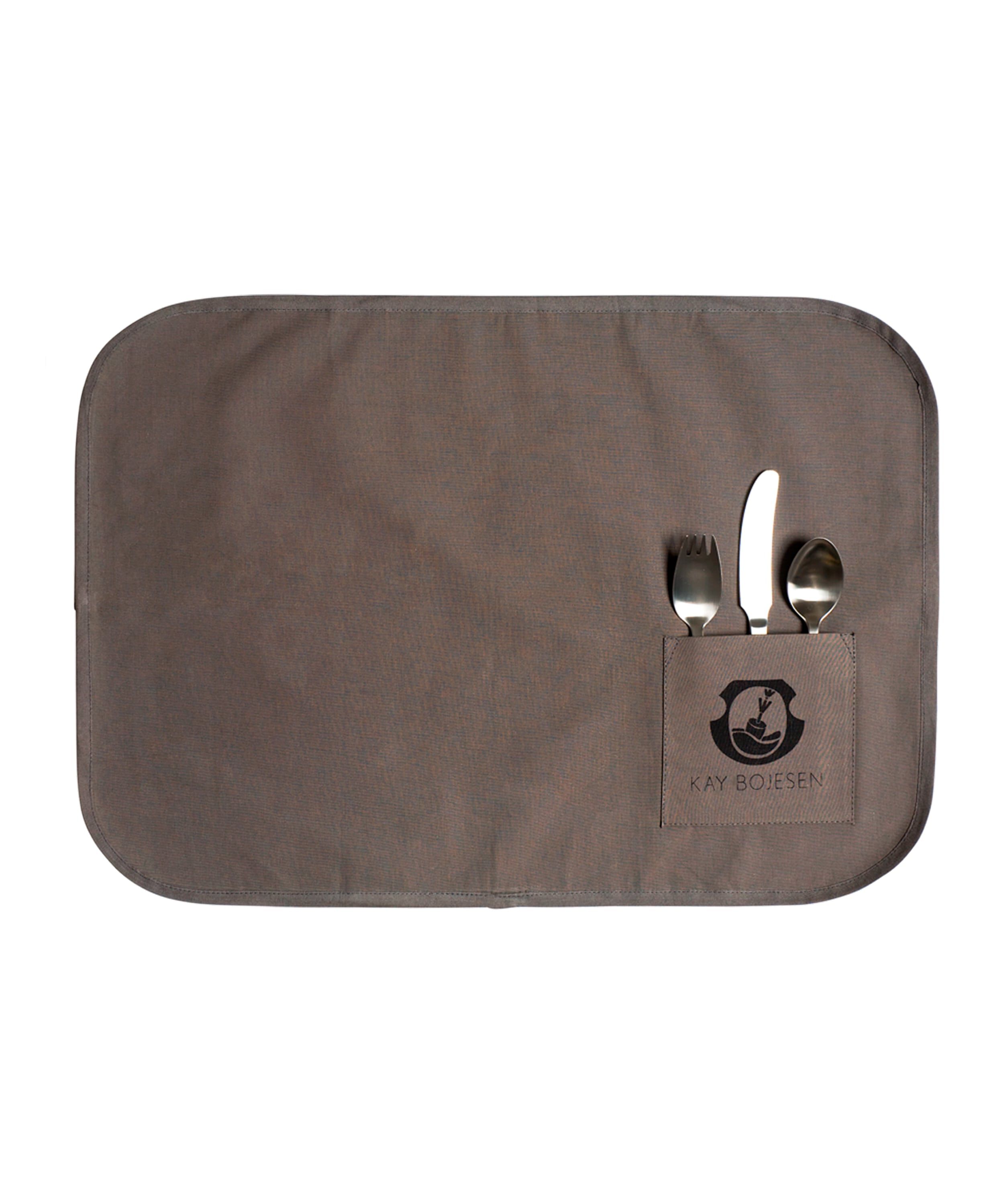 Grand Prix B&oslash;rnes&aelig;t, tre dele