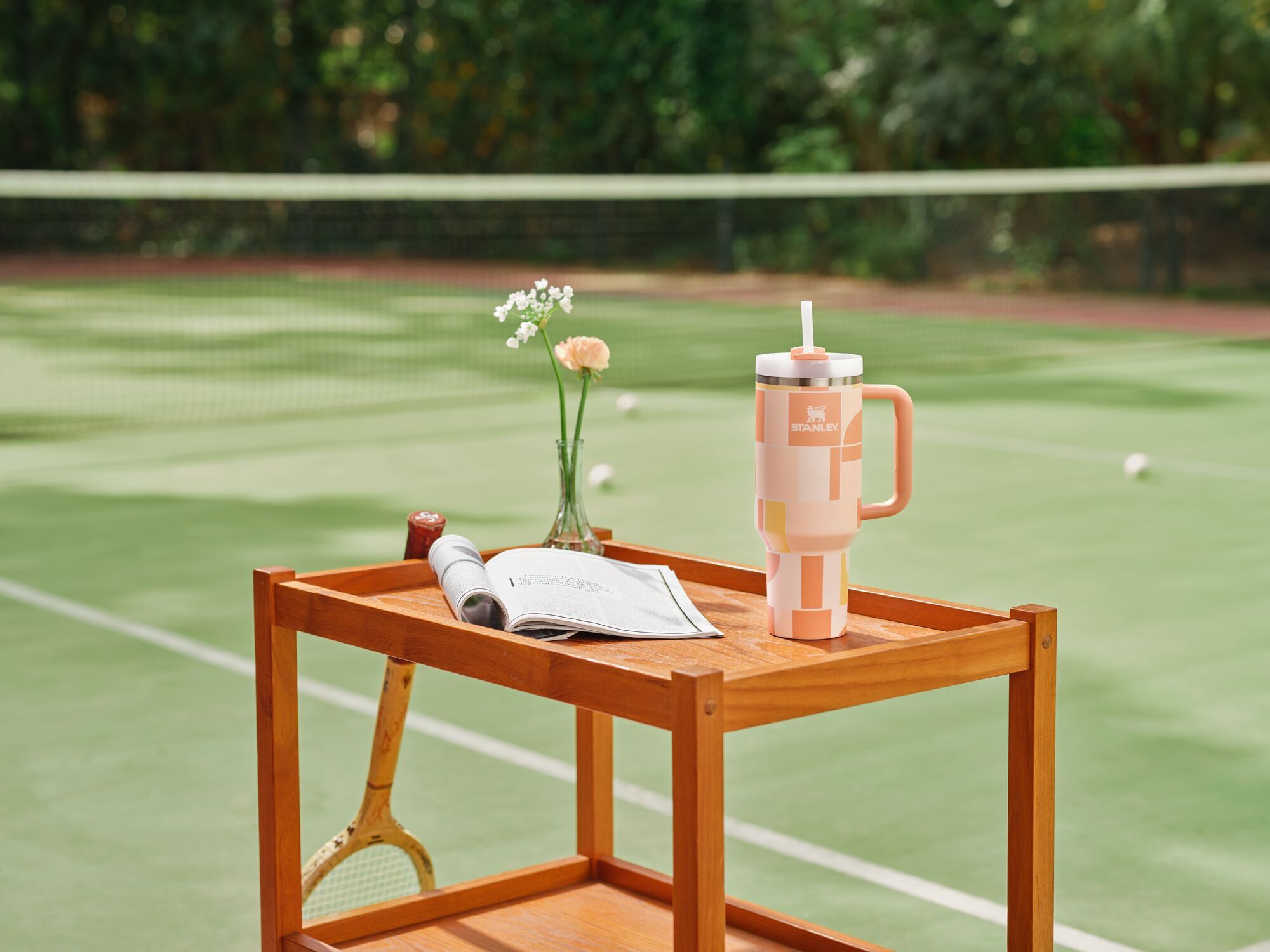 The Quencher H2. O FlowState Tumbler 1. 18L / 40oz APRICOT COU