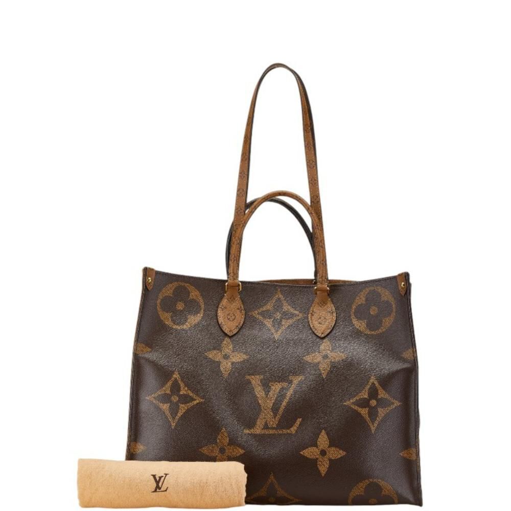 Louis Vuitton Shoulder Bags