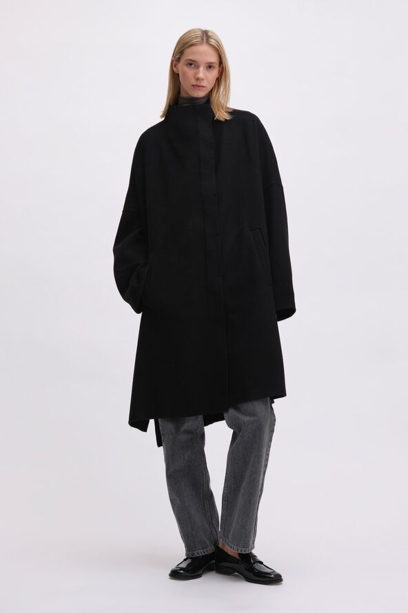 DRAPY WOOL COAT