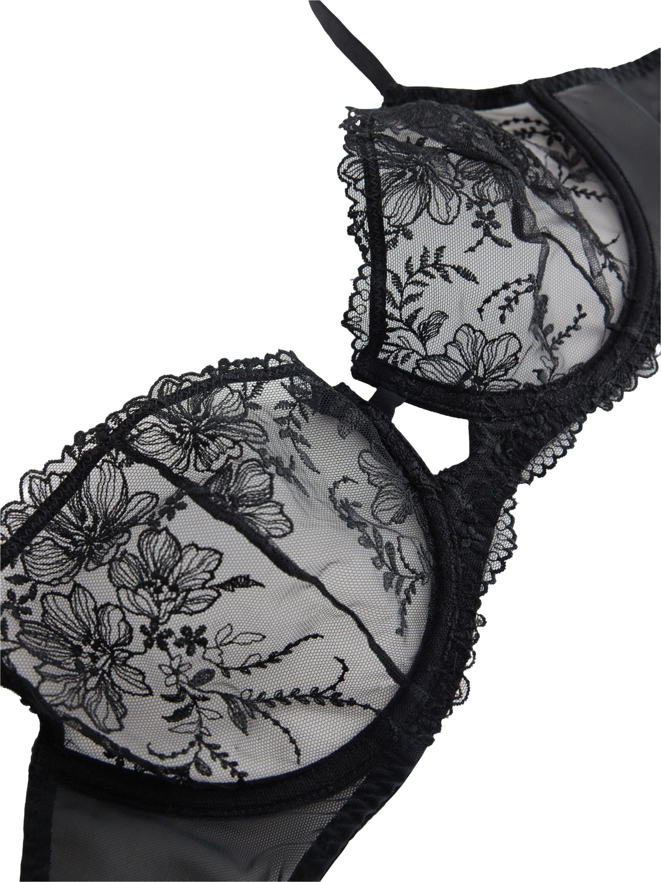 Unpadded wire bra in sheer lace and