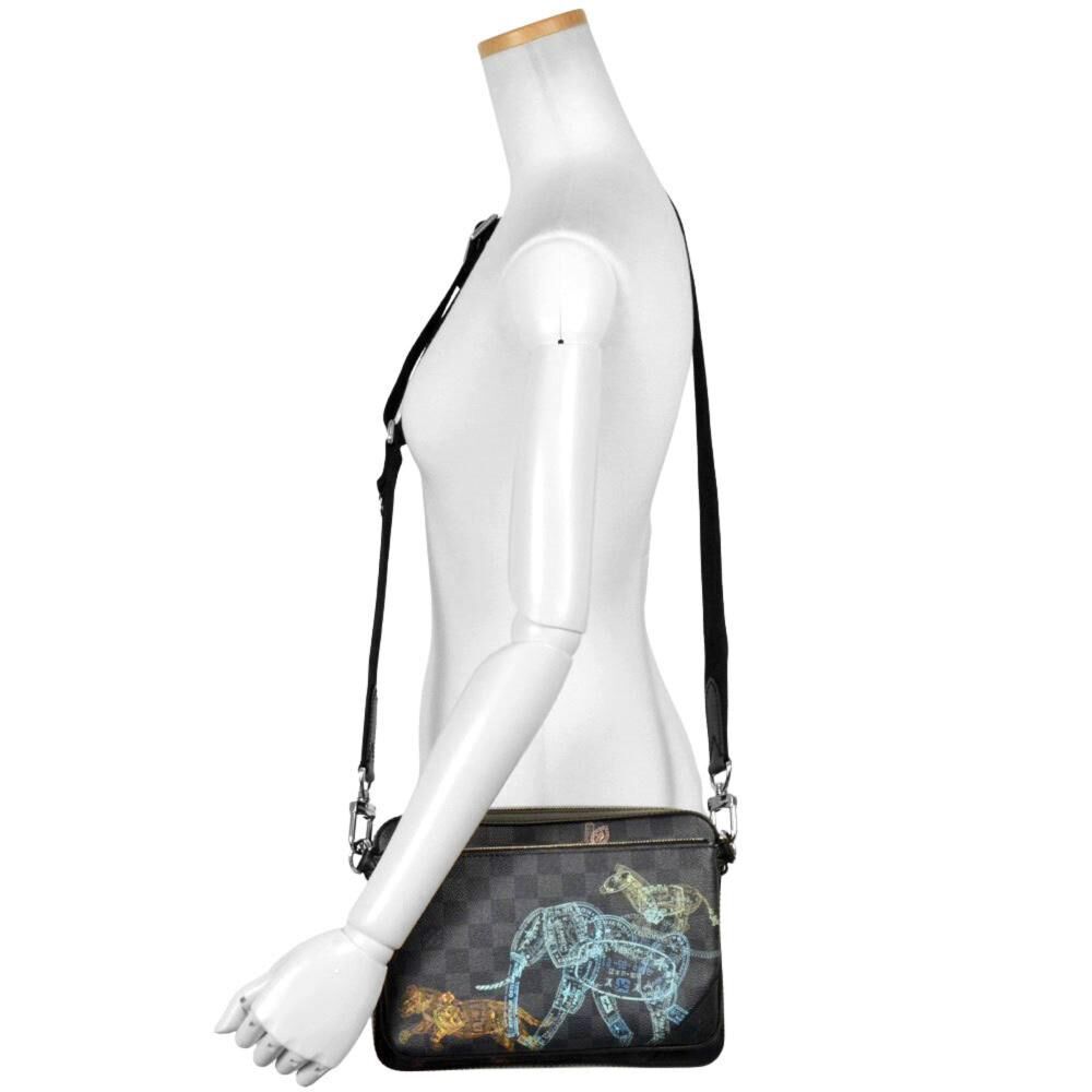 Louis Vuitton Shoulder Bags