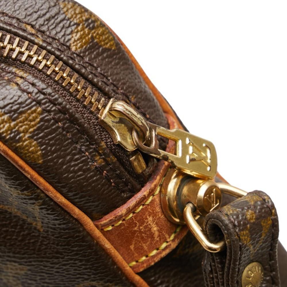 Louis Vuitton Clutch