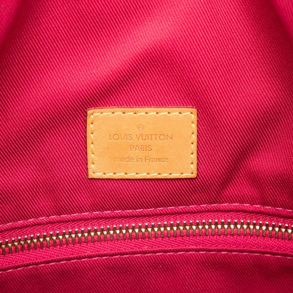 Louis Vuitton Shoulder Bags