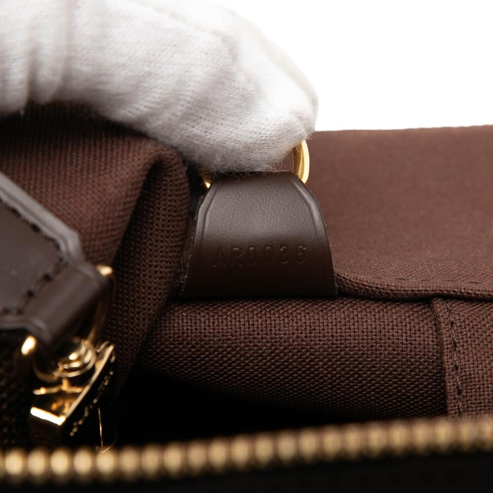 Louis Vuitton Greenwich