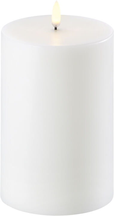 LED Pillar Candle - Nordic White - 10,1 x 15 cm