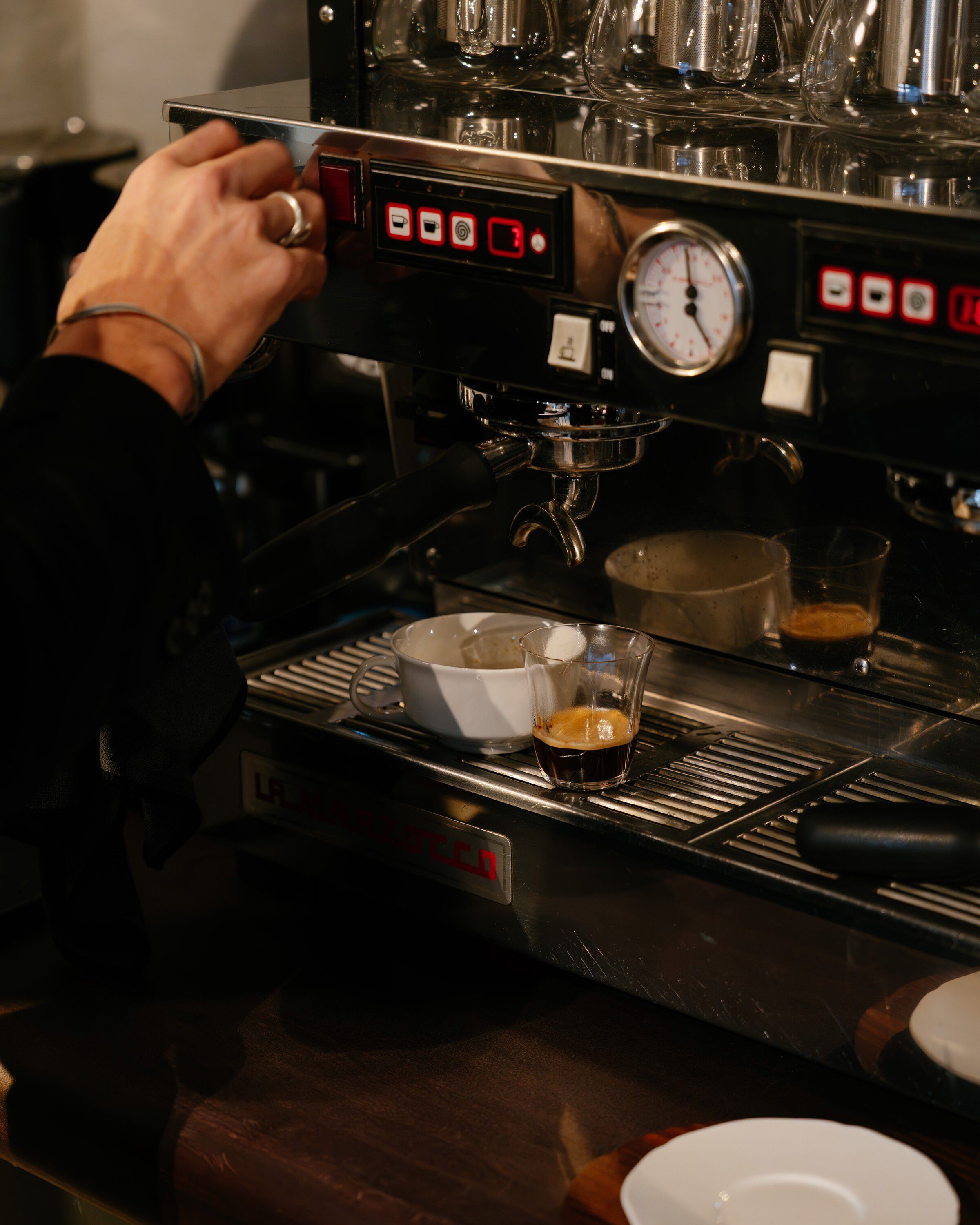 DOUBLE ESPRESSO GLASS SILHOUETTE
