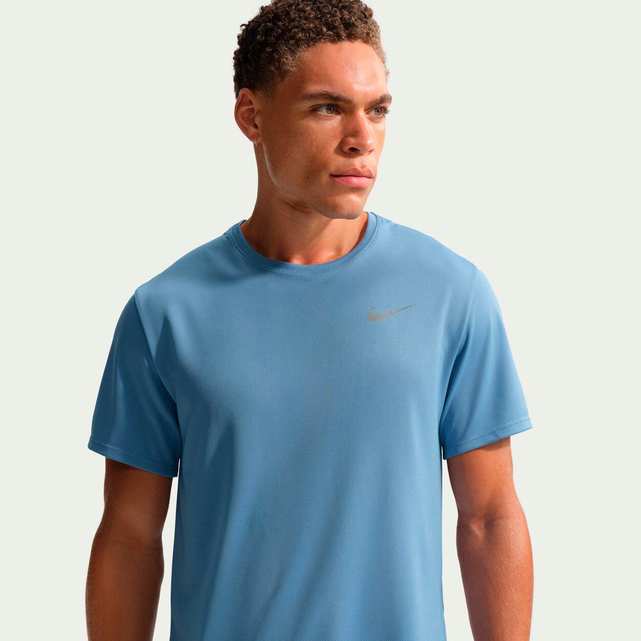 Miler Dri-Fit UV L&oslash;be T-shirt