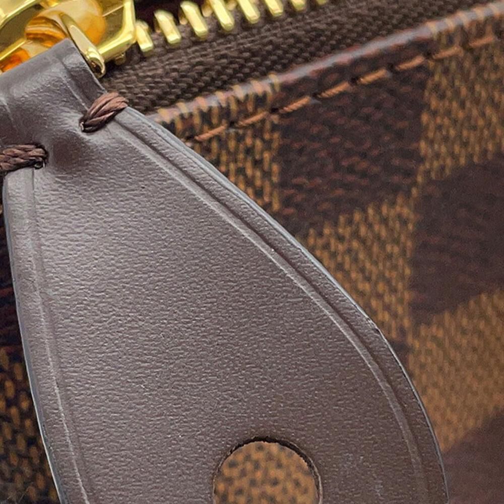 Louis Vuitton Totally