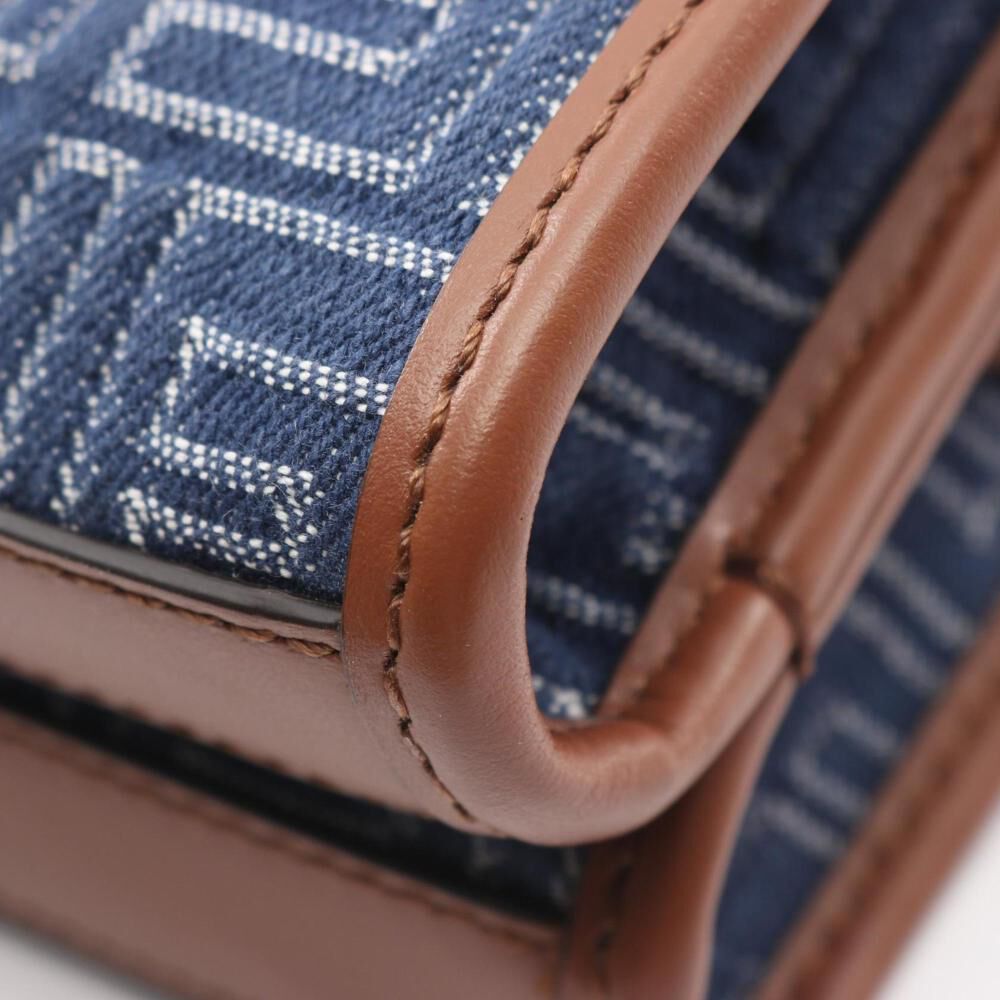 Fendi Baguette