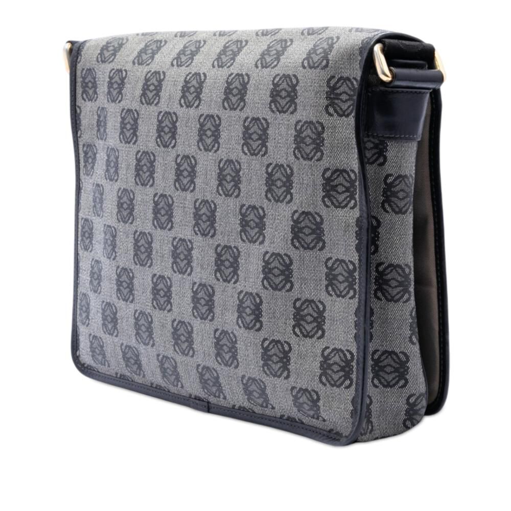Crossbody tasker