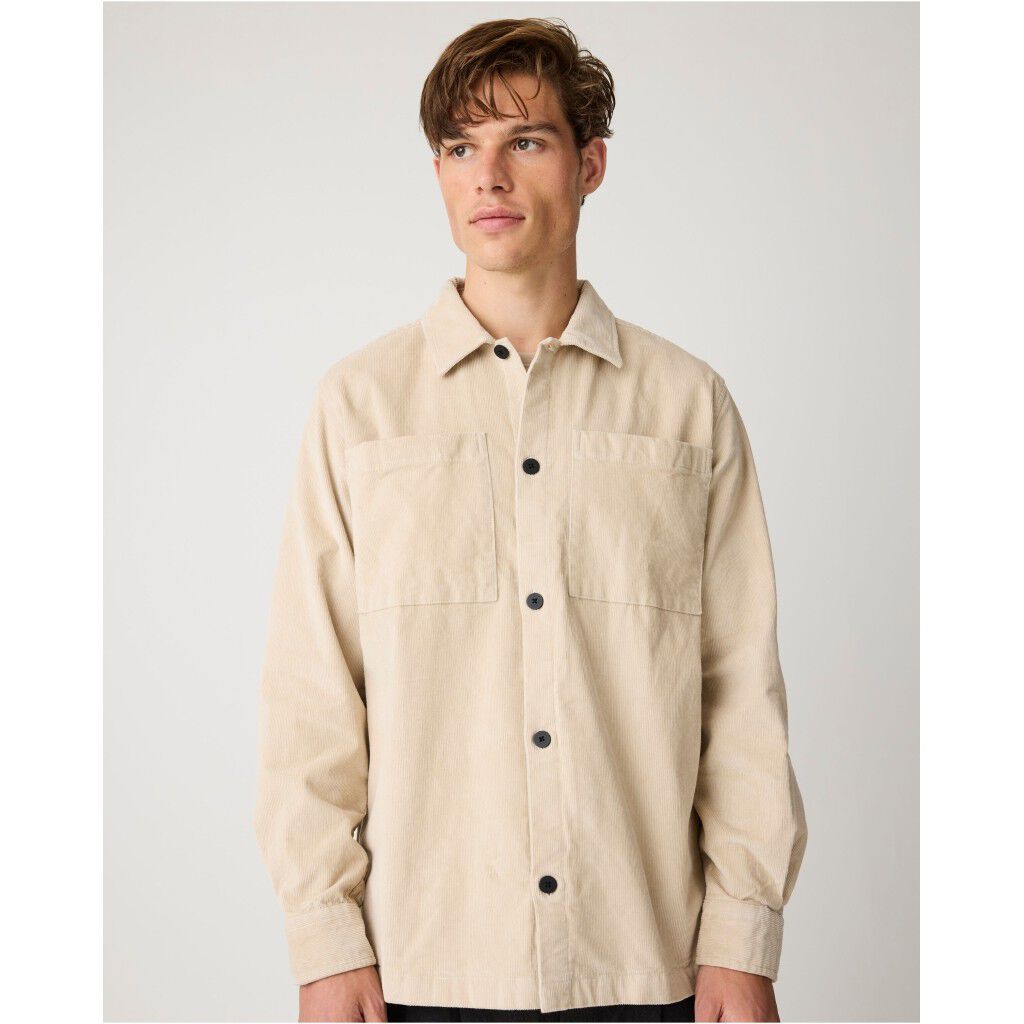 Loose corduroy overshirt