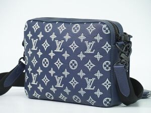 Louis Vuitton Messenger