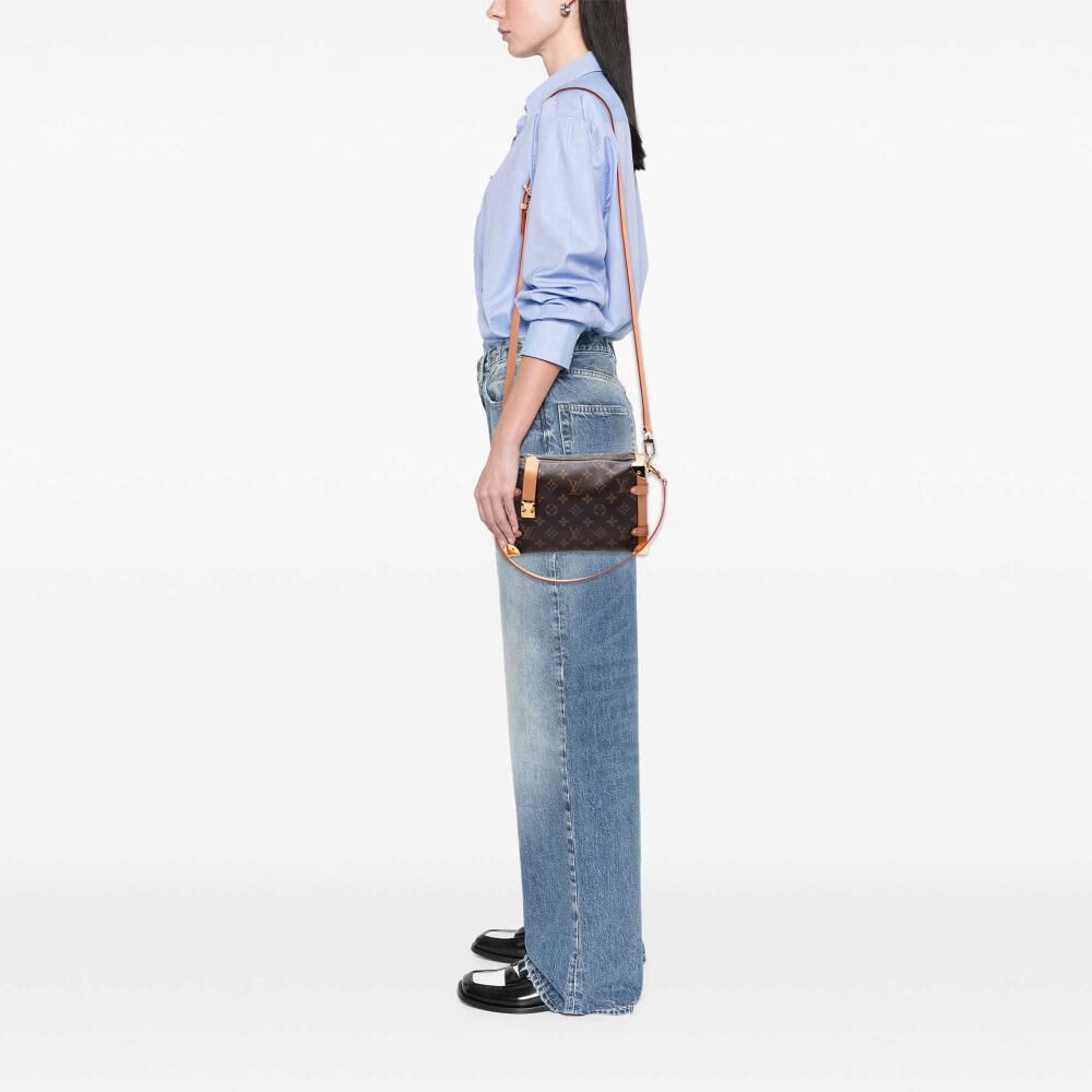 Louis Vuitton Shoulder Bags