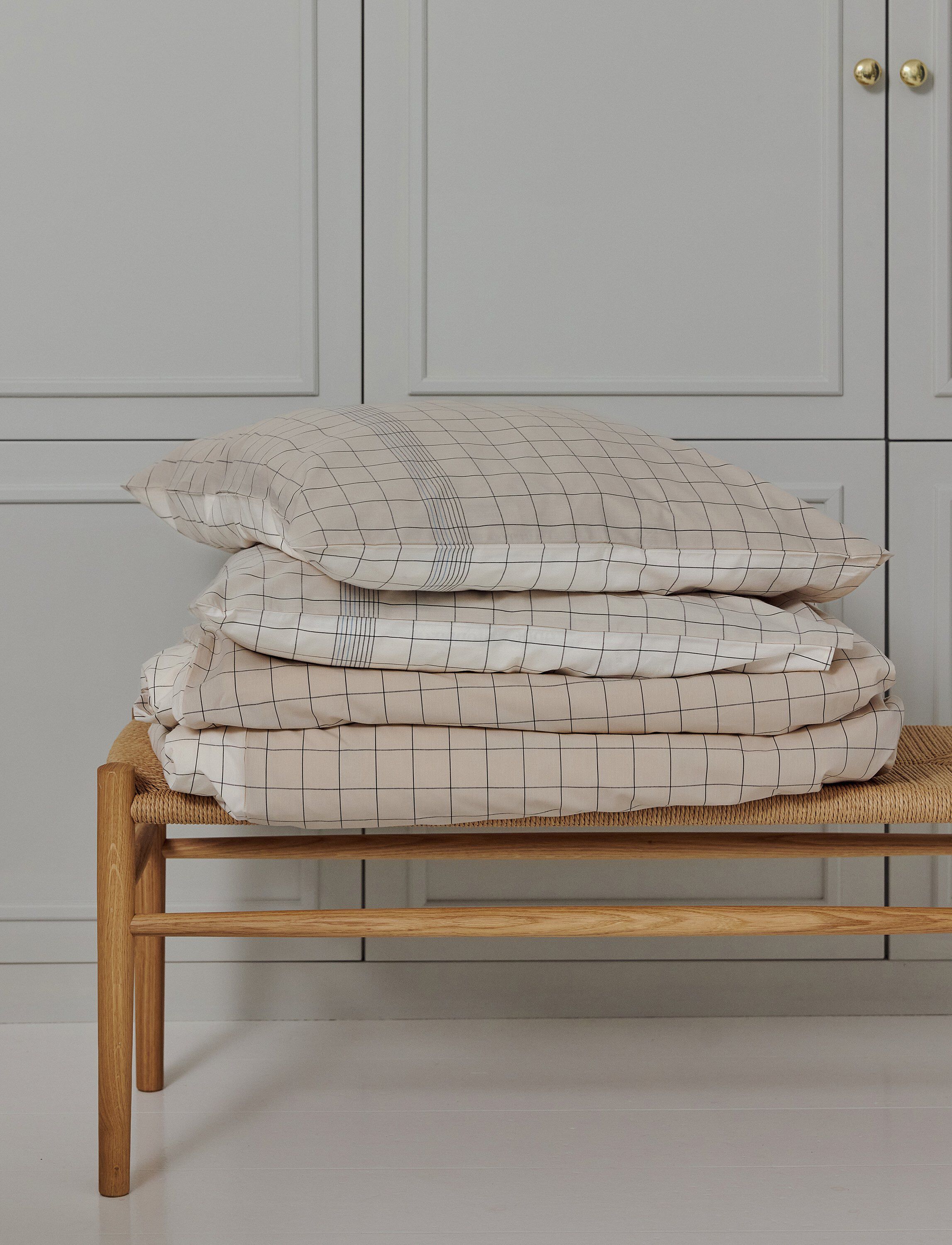 Vibeke Klint senget&oslash;j 140x200 cm/50x70 cm white