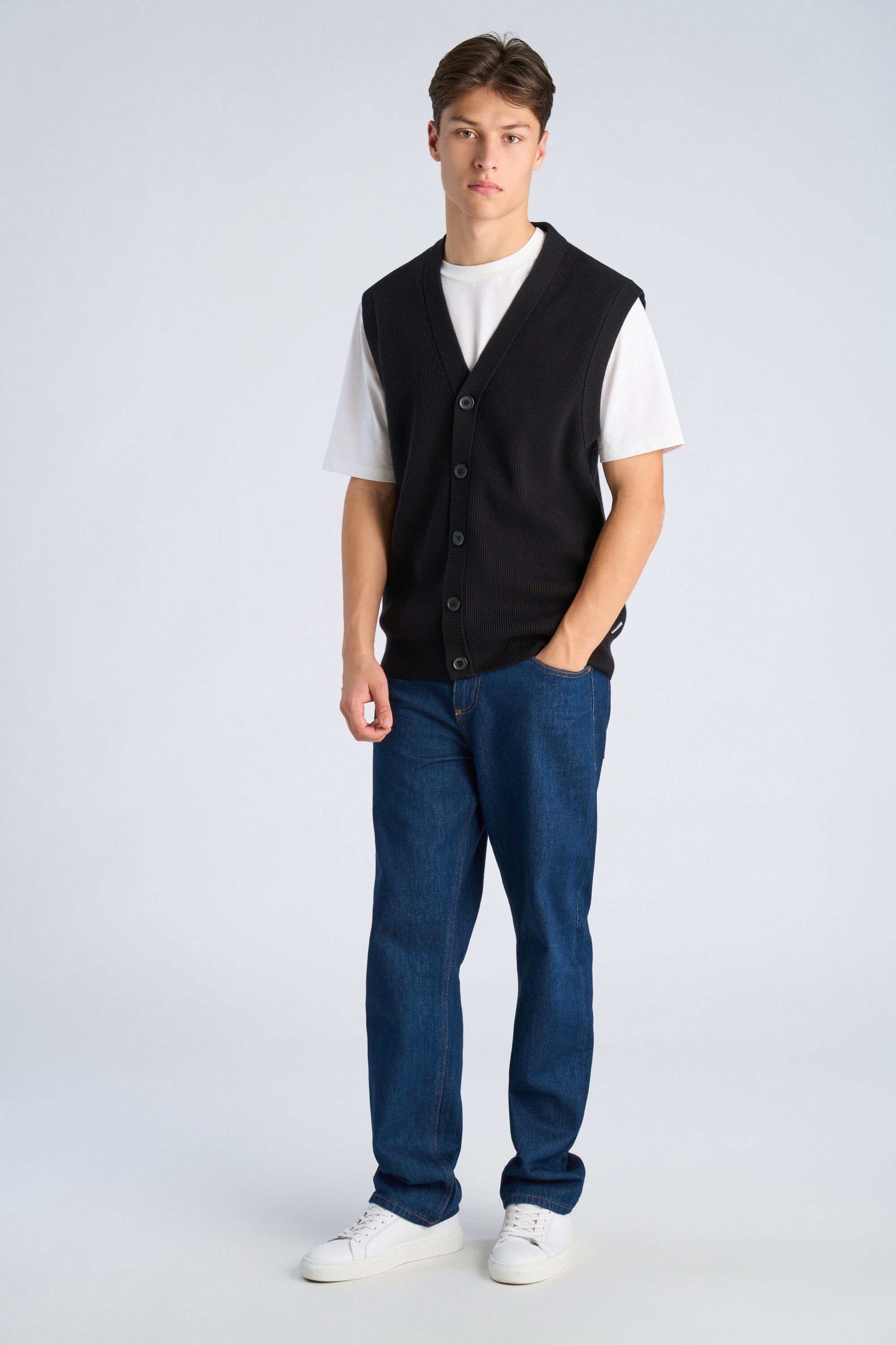 Rib v-neck button slipover