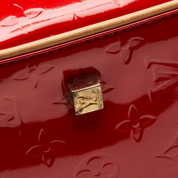 Louis Vuitton Sutton