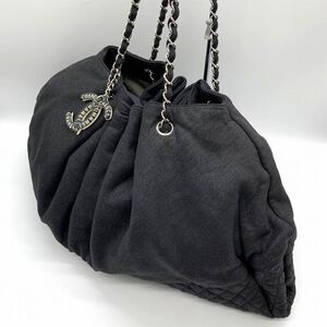 Chanel Shoulder Bag