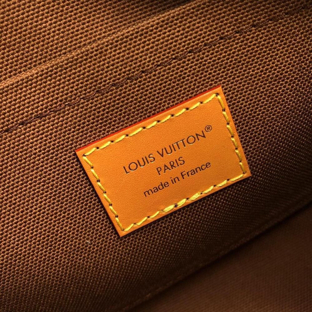 Louis Vuitton Shoulder Bags