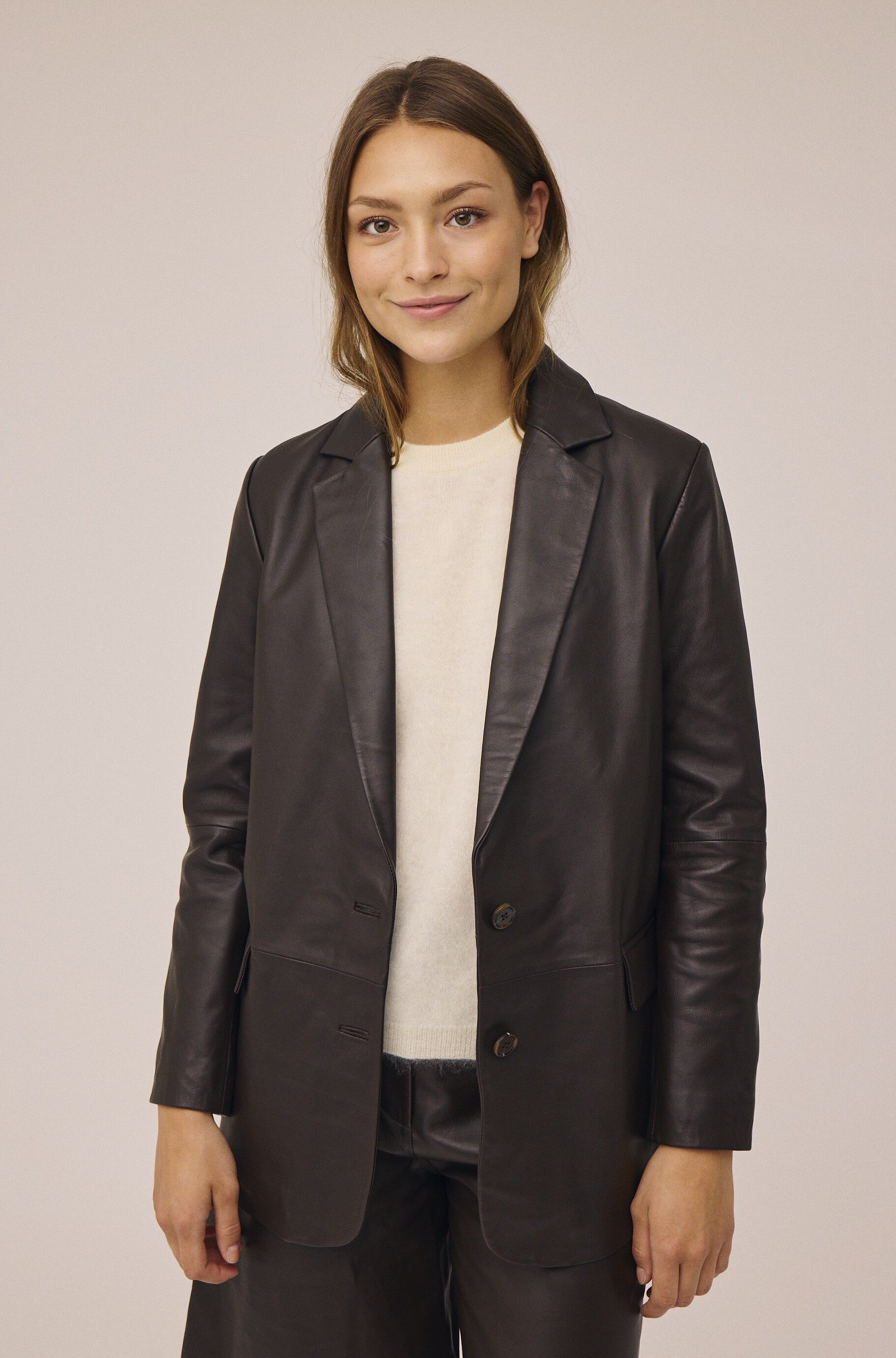 Tana 1 LWG - 100% Leather Blazer
