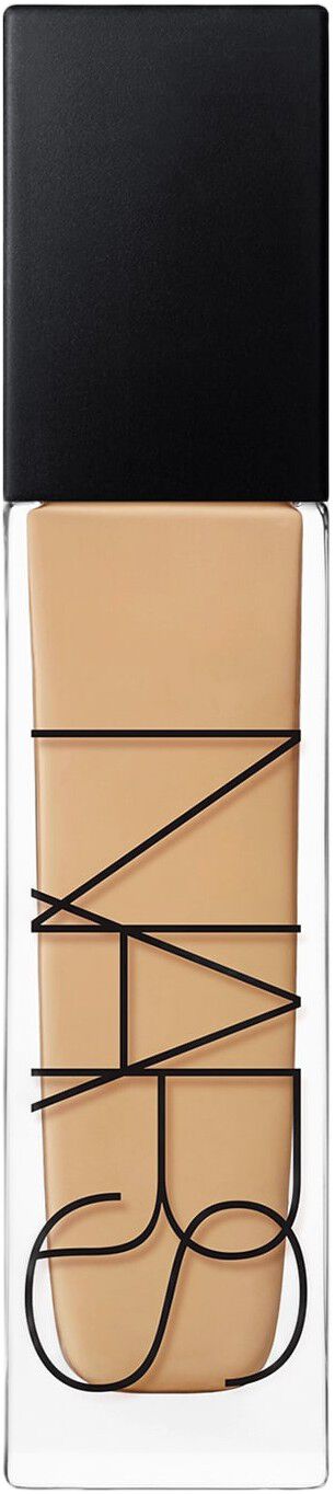 Natural Radiant - Longwear Foundation