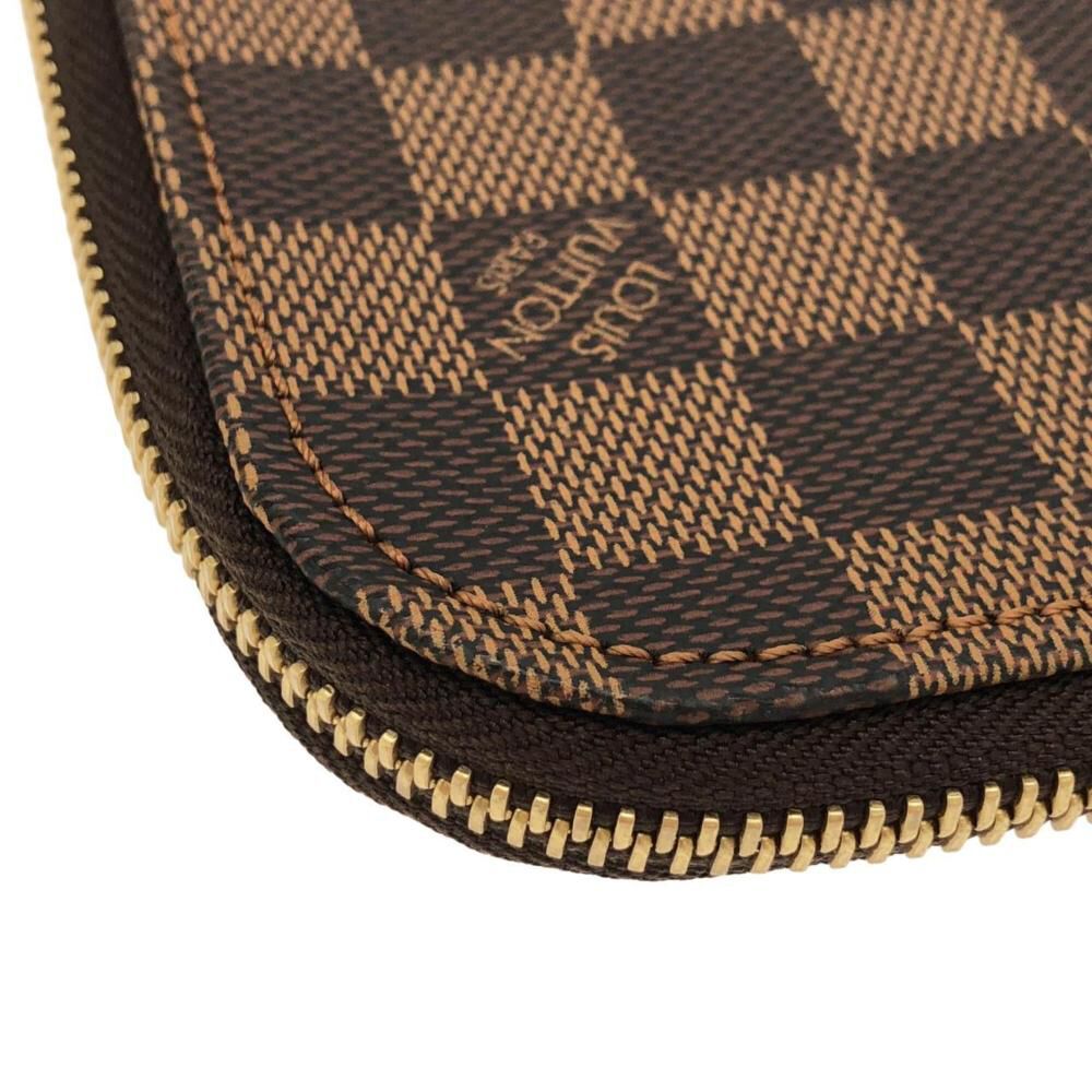 Louis Vuitton Clutch