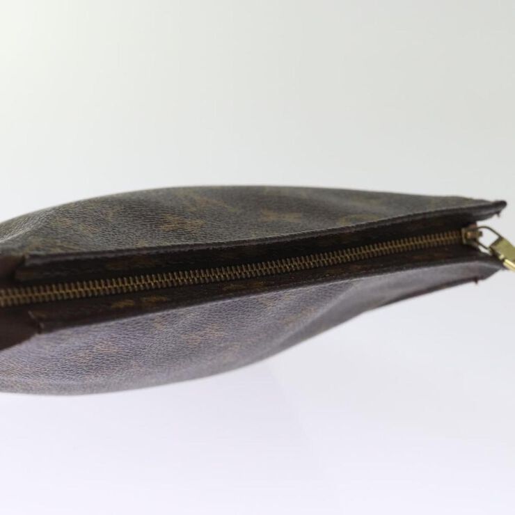 Louis Vuitton Poche Toilette