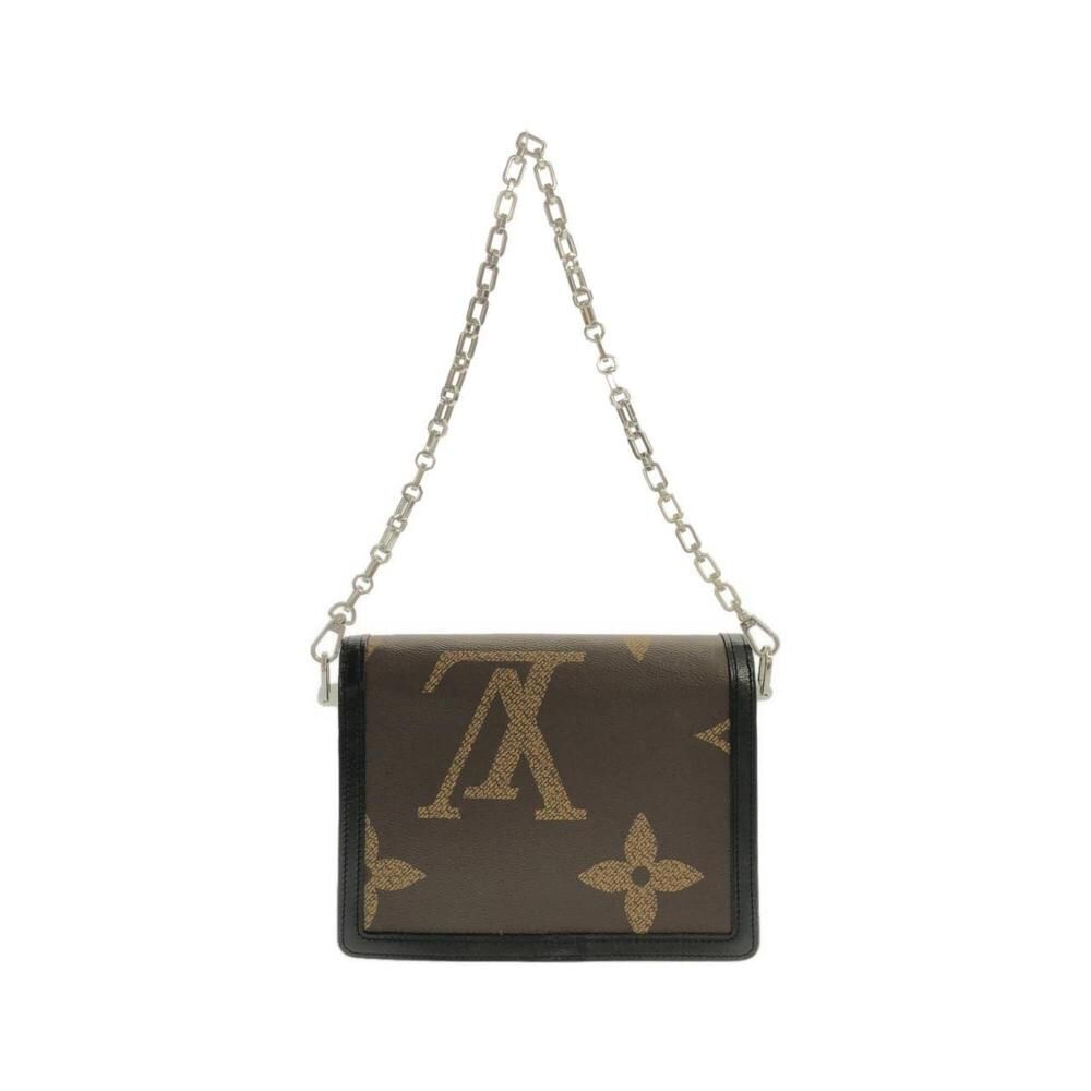 Louis Vuitton Dauphine