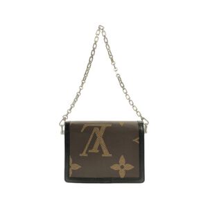 Louis Vuitton Dauphine
