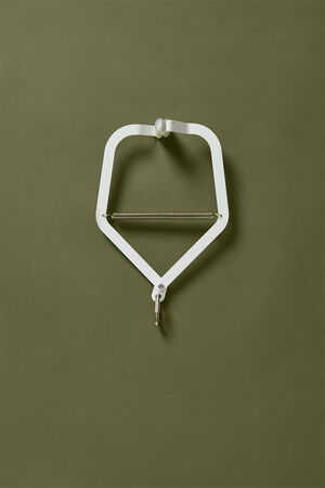 Membantu Door Clamp