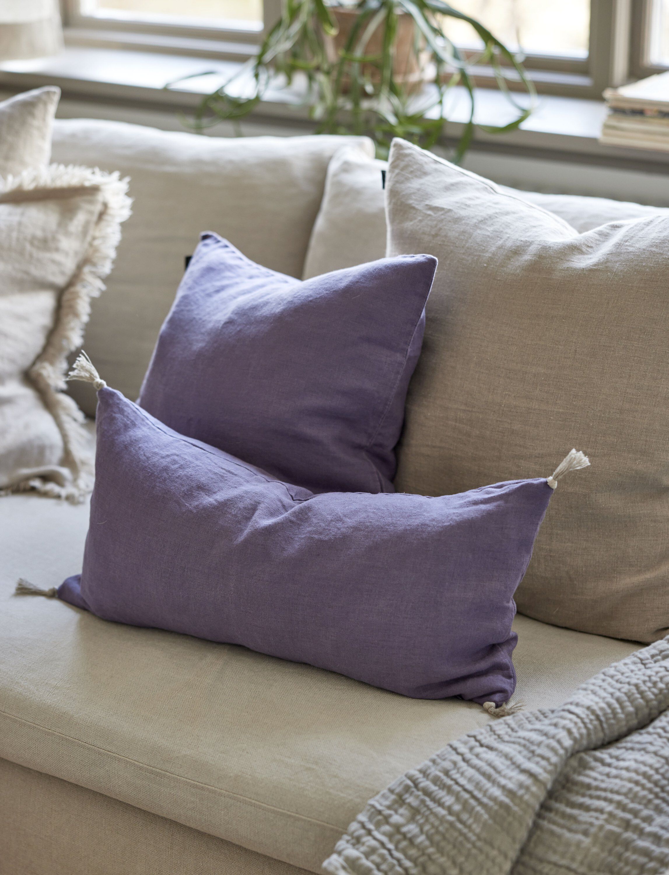 Sunshine Cushion with zip
