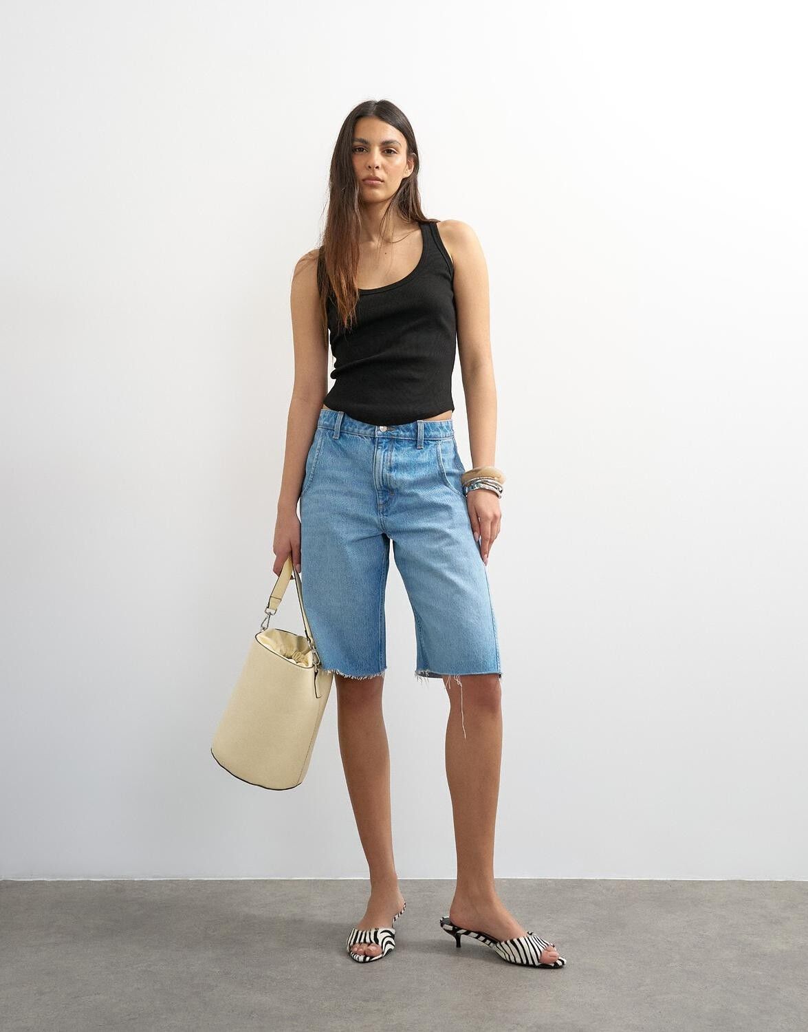 TSBRITT SL RIB SCOOP CURVE HEM VEST