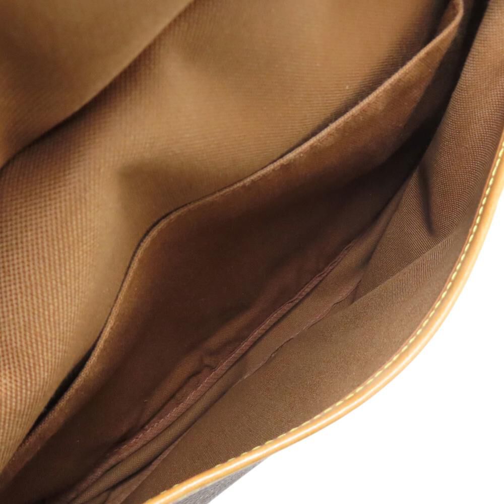 Louis Vuitton Saumur