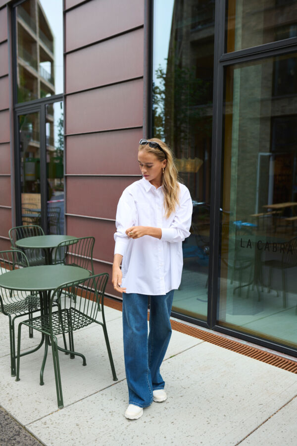 KAkarla HW Flared Jeans