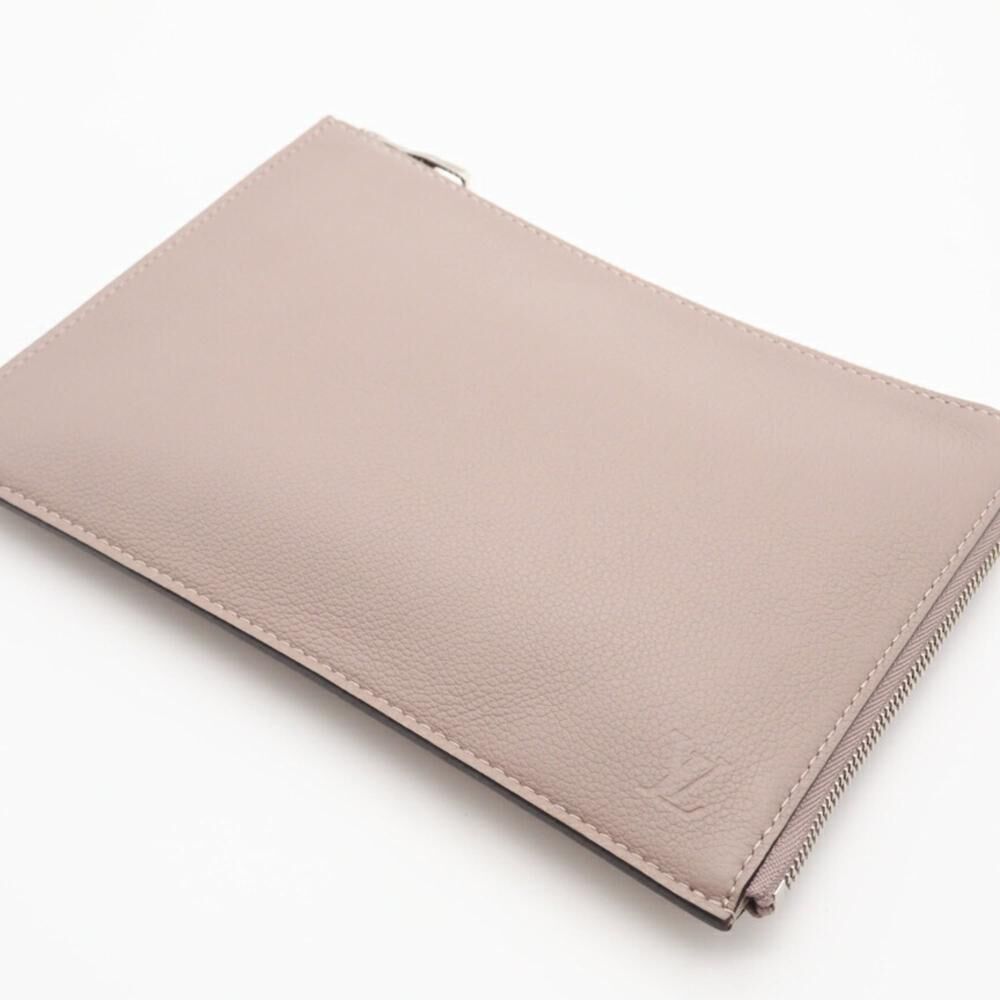 Louis Vuitton Clutch
