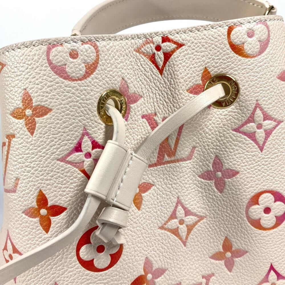 Louis Vuitton Neoneo