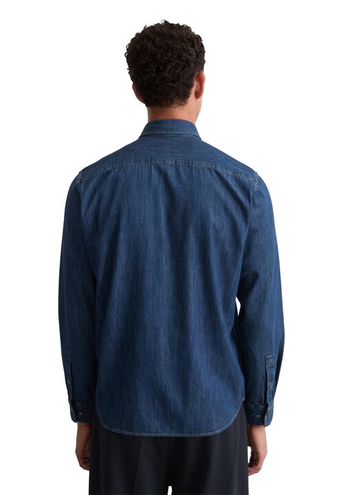 Button down collar, long sleeves, o