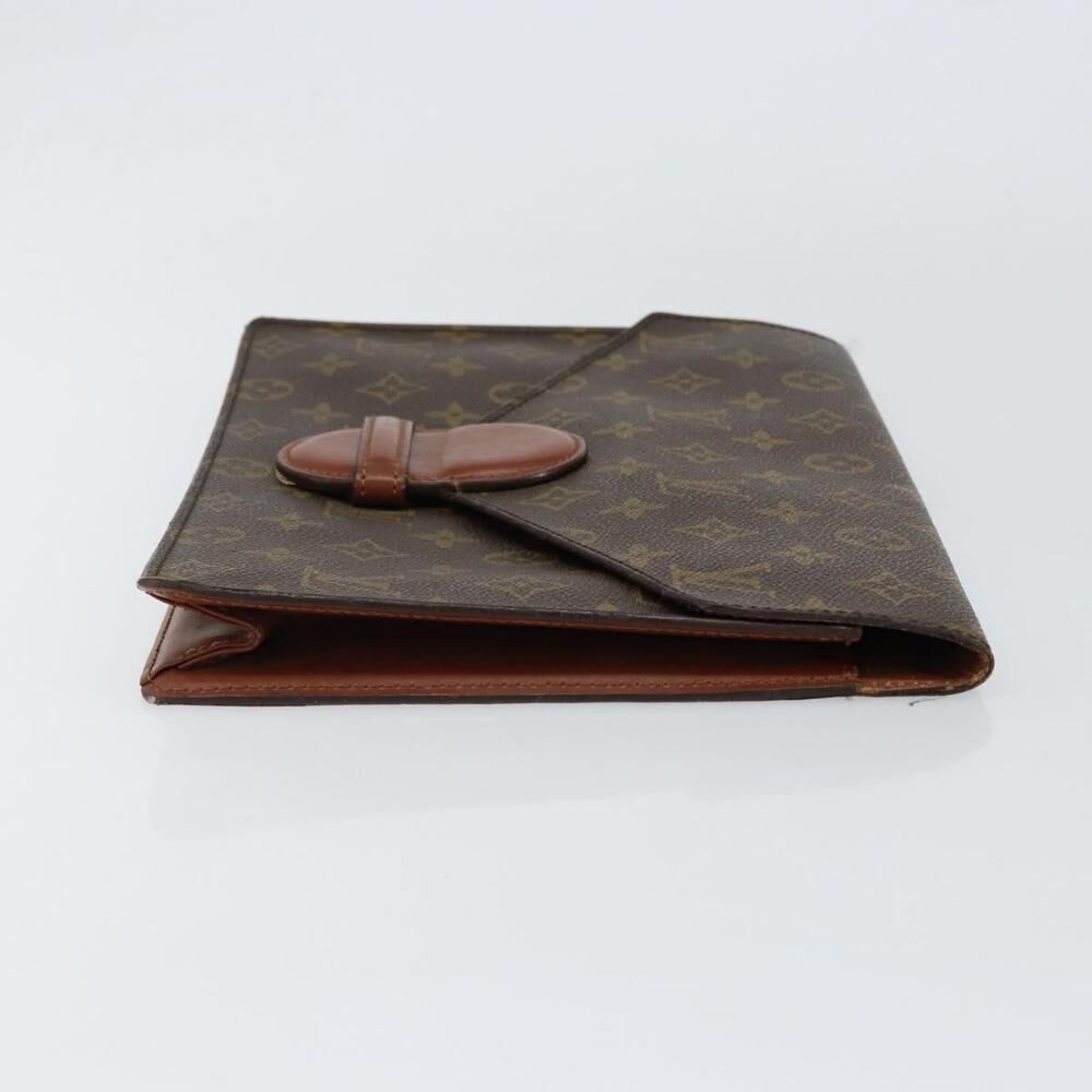 Louis Vuitton Clutch