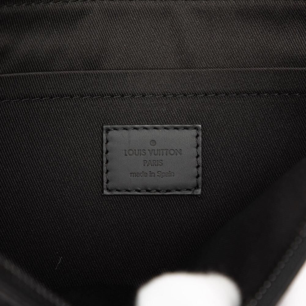 Louis Vuitton Clutch