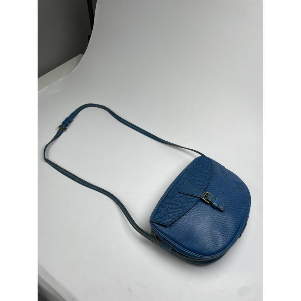 Louis Vuitton Shoulder Bags